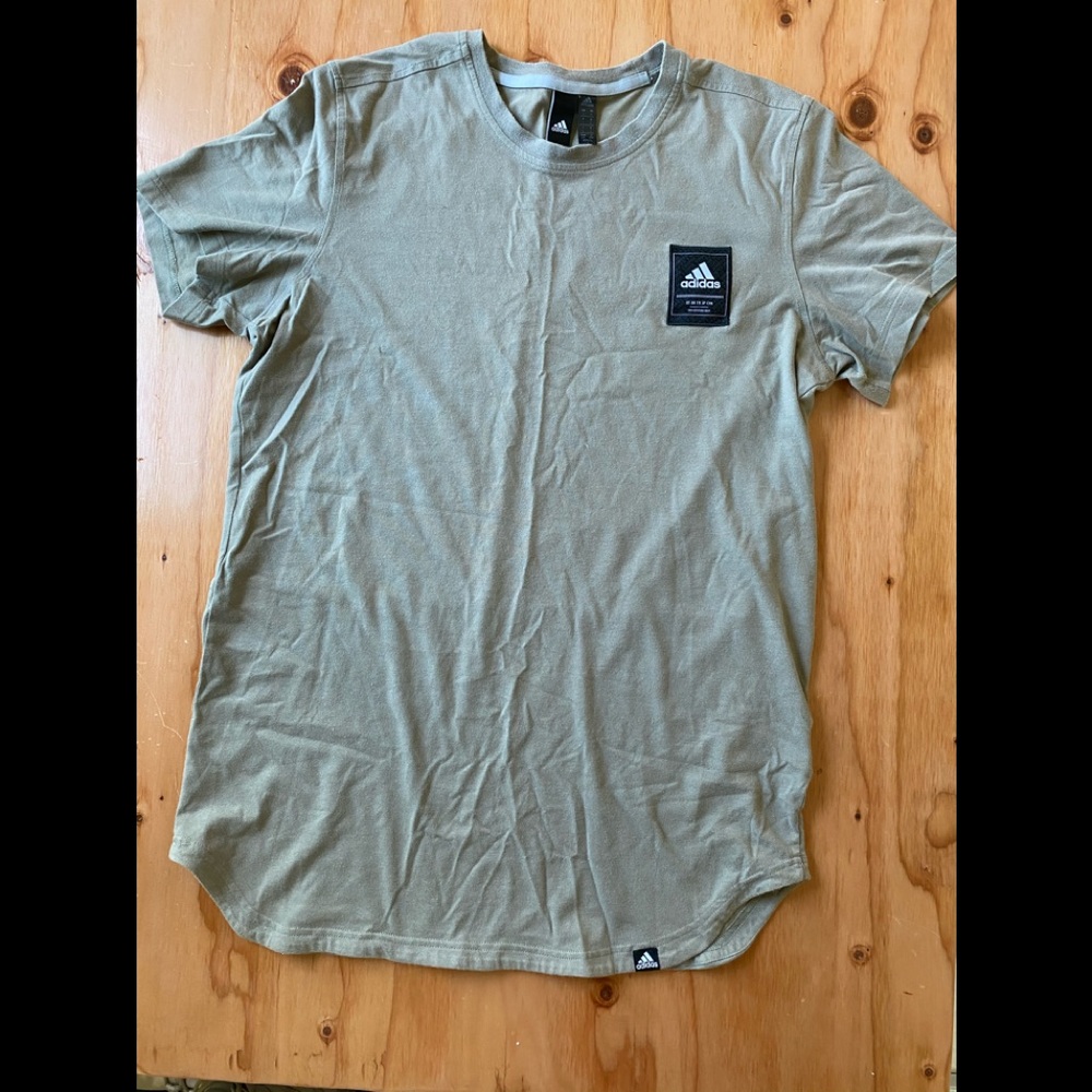 Adidas scallop t-shirt